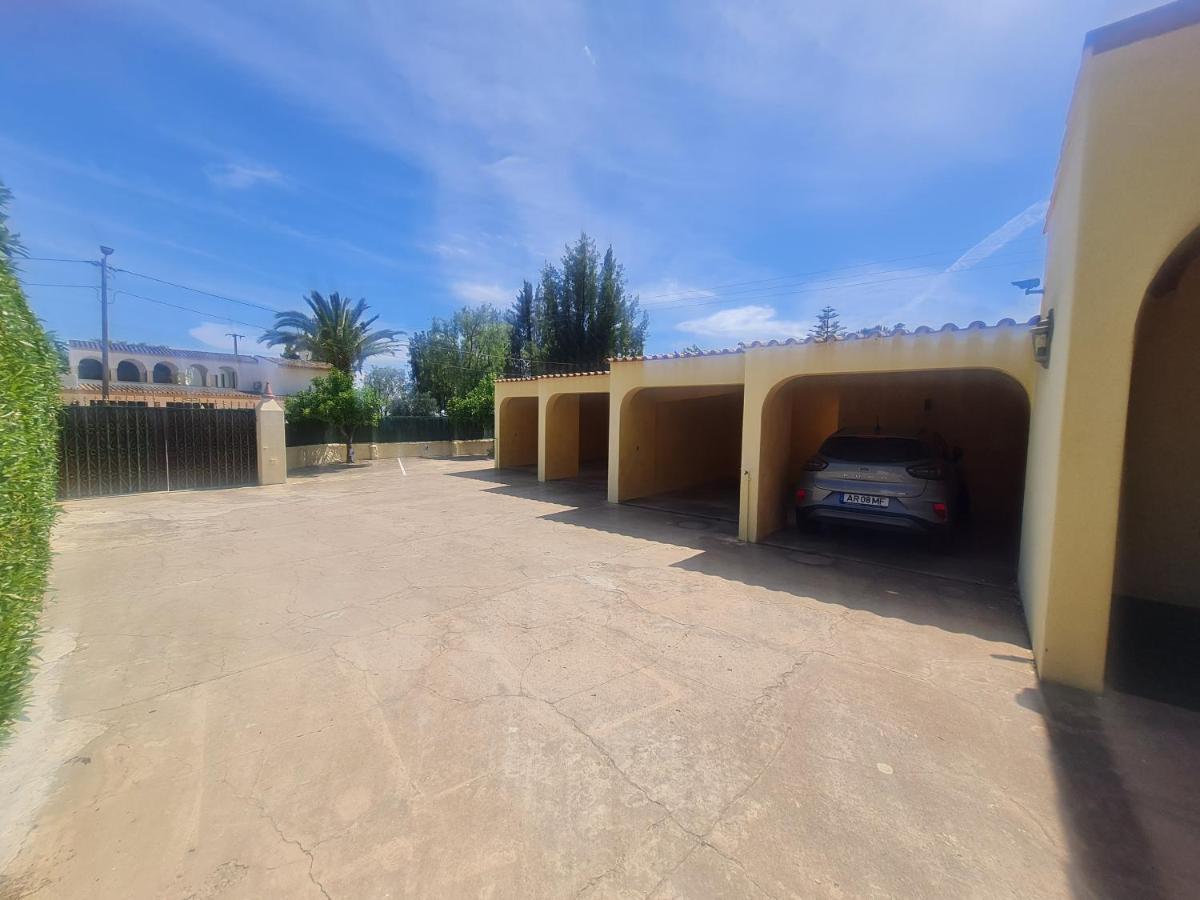 Villa Paraiso - Naturism Optional Adults Only Поршеш Екстериор снимка