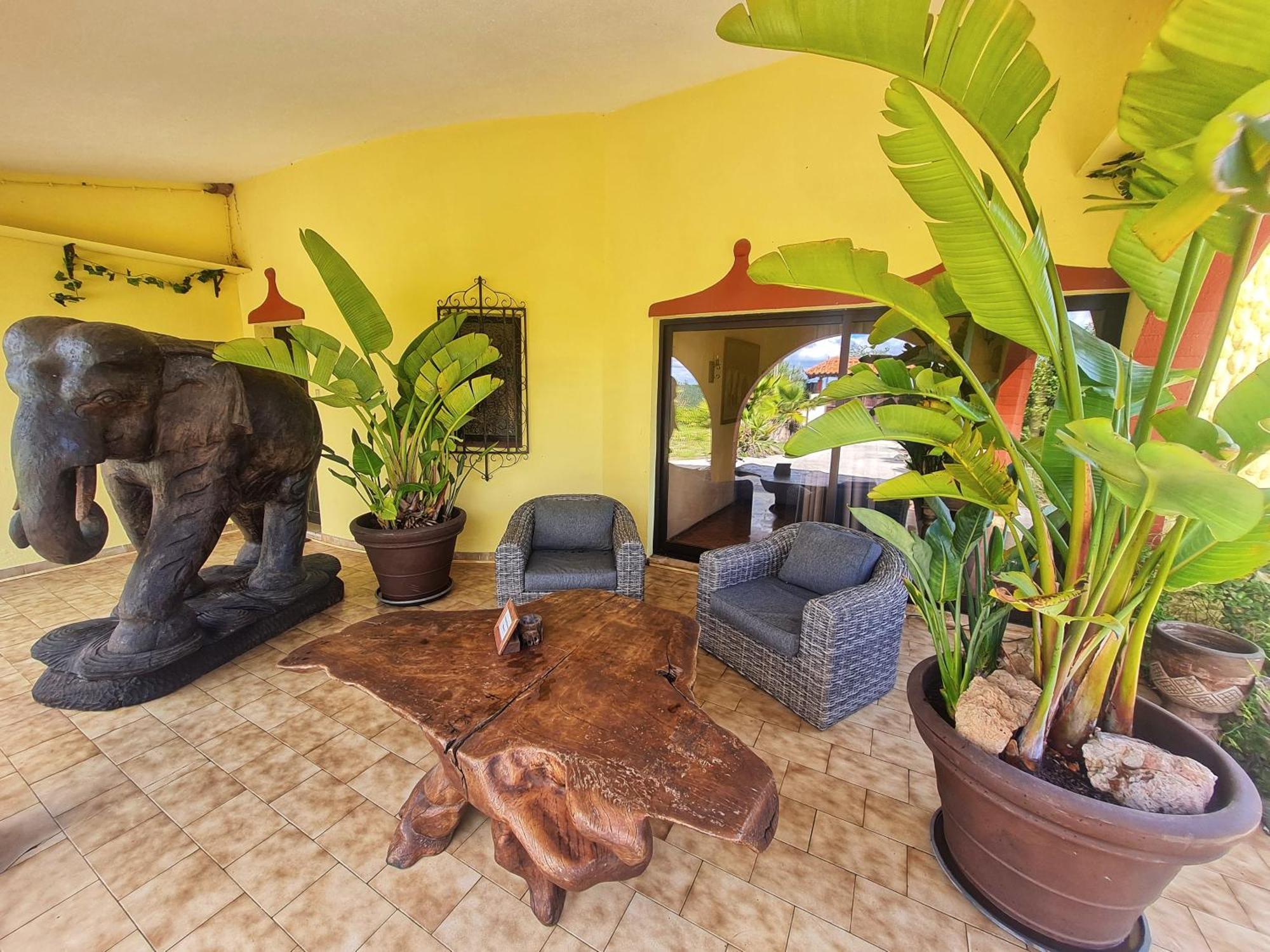 Villa Paraiso - Naturism Optional Adults Only Поршеш Стая снимка